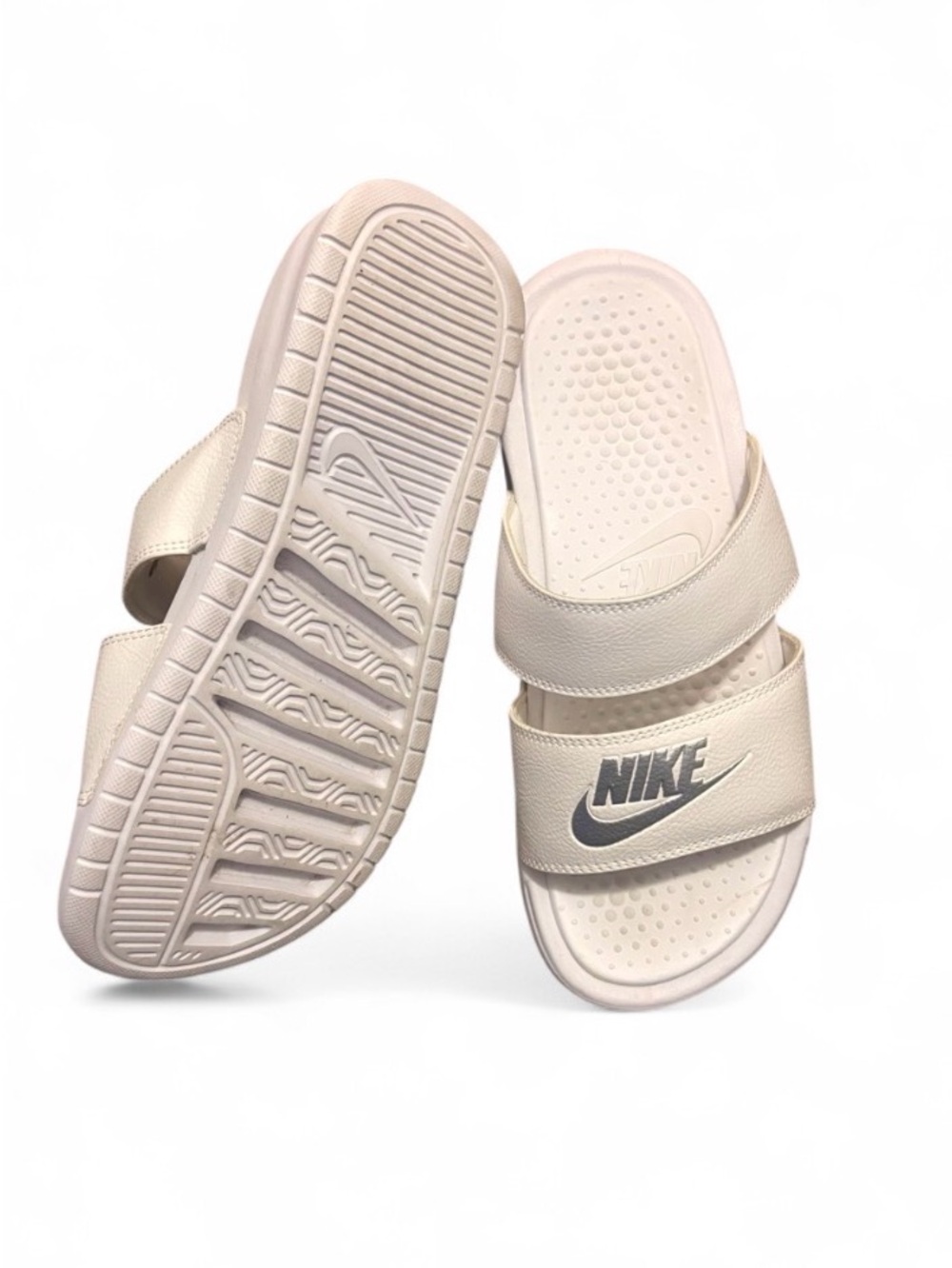Nike Benassi Duo Ultra Women's Sandals White/Metallic Silver